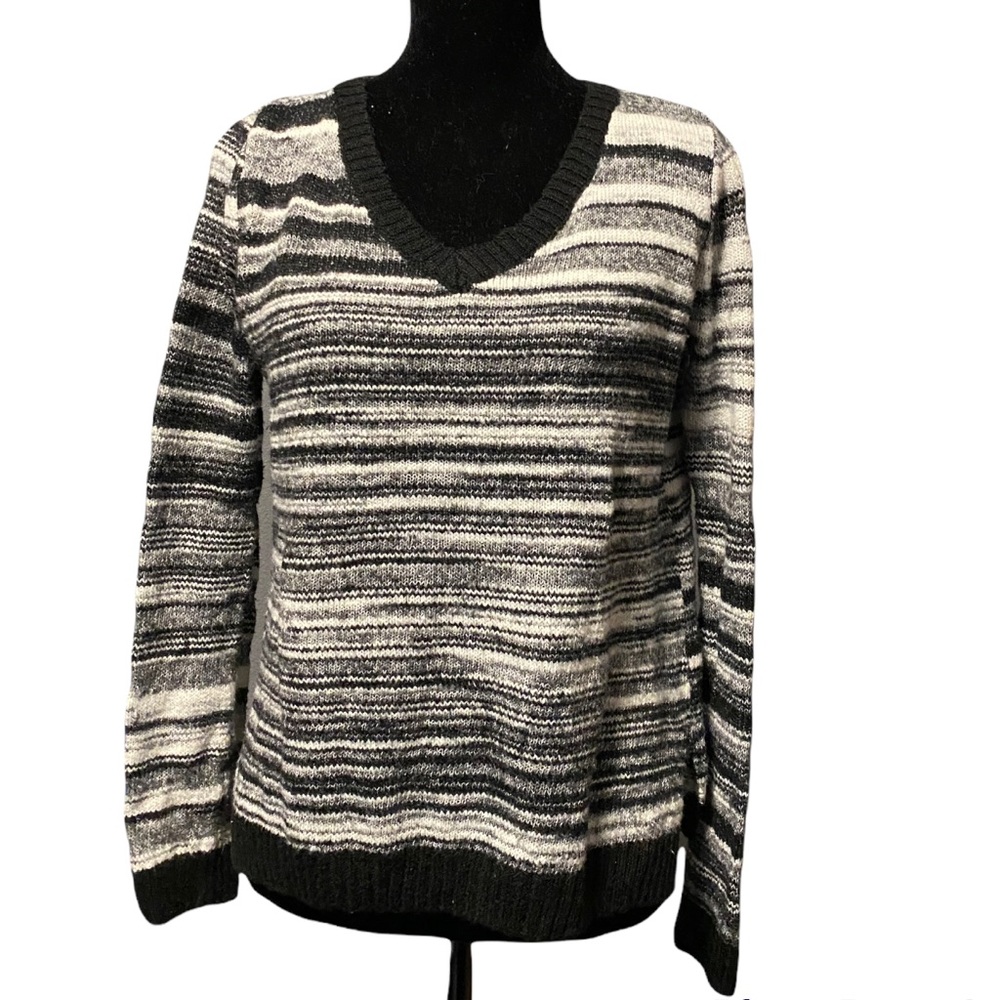 Forever 21 Contemporary Sweater